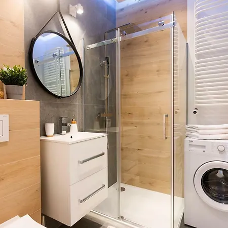 Novum Apartment With Parking Krakow Exterior photo