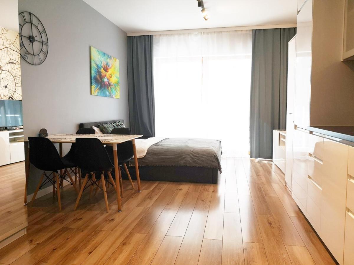 Apartment Novum With Parking Krakow